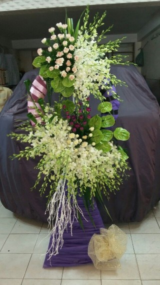 Sympathy White Flowers Binh Duong