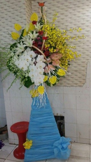 Flowers to congratulate