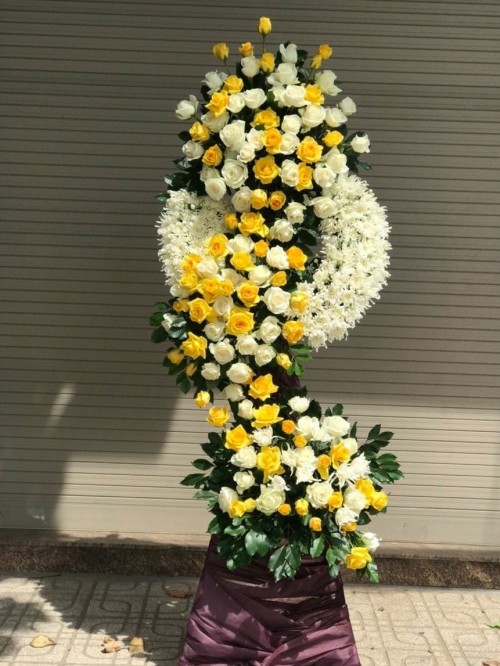 Thu Dau Mot condolence flower shelf 05